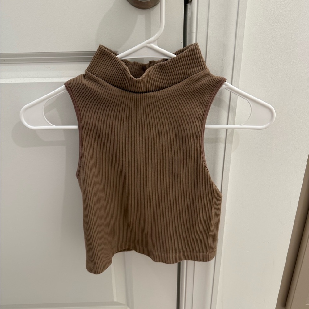 Sleeveless Brown Ribbed Turtleneck Top